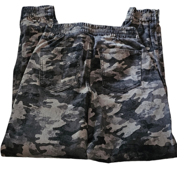 Spanx Stretch Twill Cargo Jogger - Picture 4 of 7